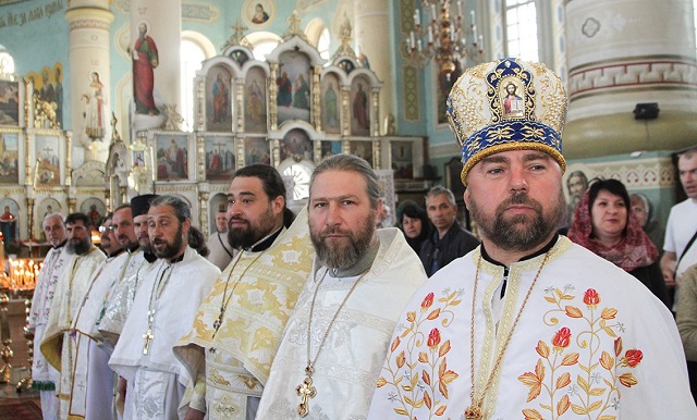 У Смілі відбулося соборне богослужіння священиків ПЦУ, незалежної від моZZковського патріархату — Новини Черкащіни