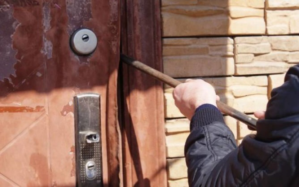 Черкаські поліцейські розповіли, як убезпечитися від квартирних крадіїв